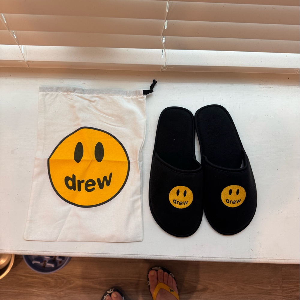 Drew House Justin Bieber Mascot Slippers Golden Black Small/medium